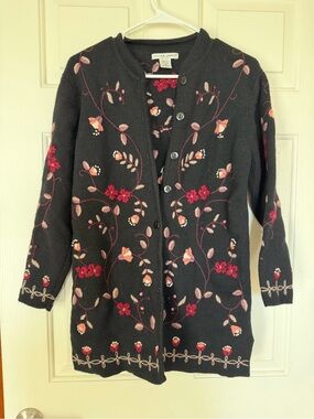 Jillian Jones 100% Wool Black Floral Embroidered Button-Front Cardigan - size MP